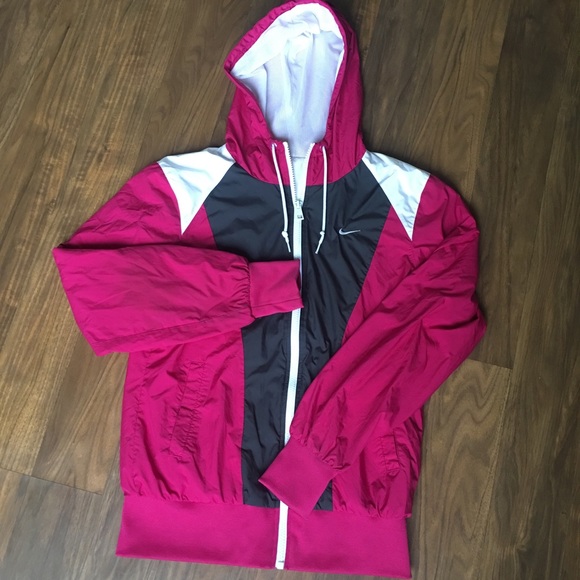 pink and grey nike windbreaker
